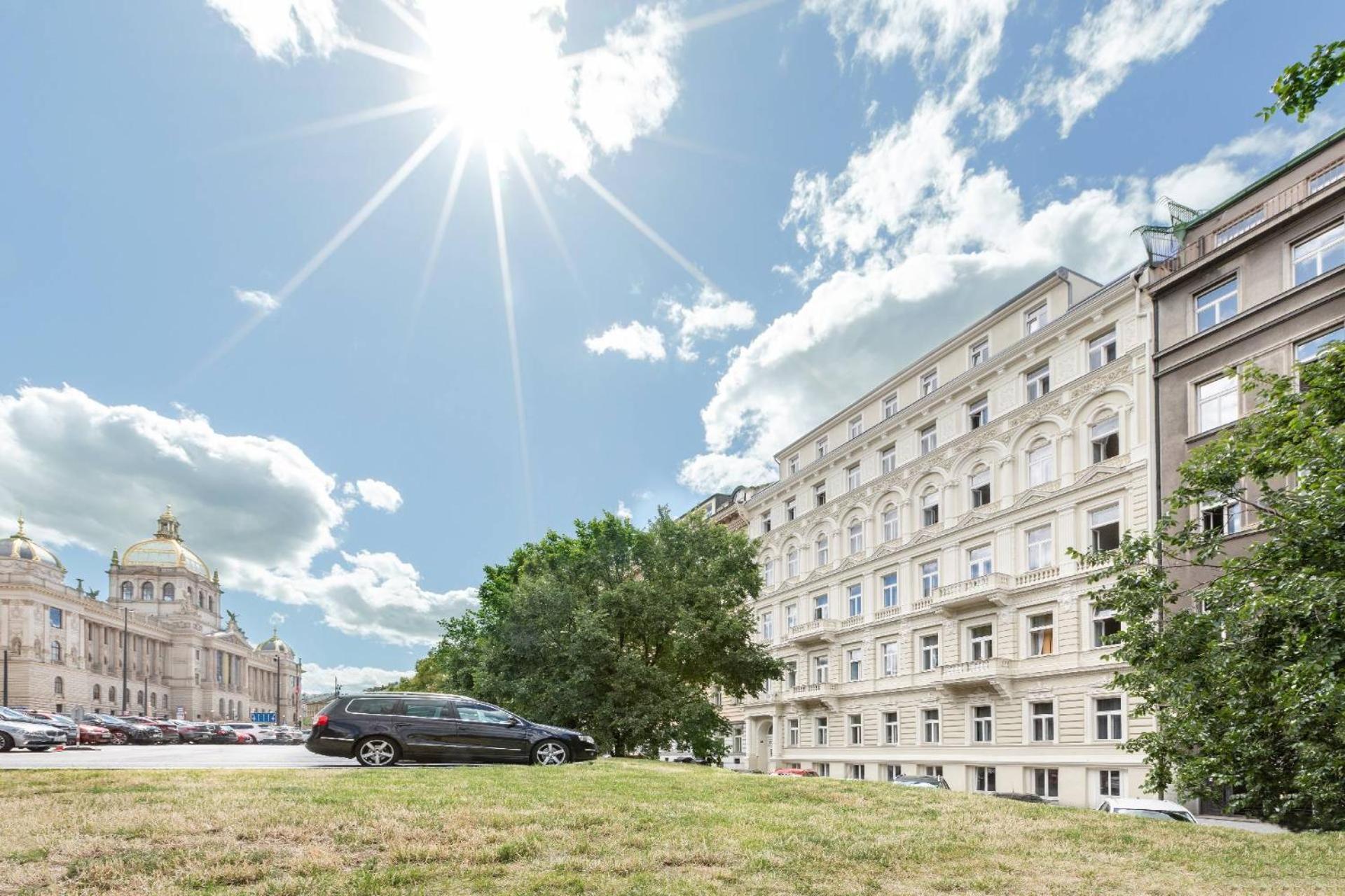 Turnkey I Wenceslas Square Apartments Prag Eksteriør billede