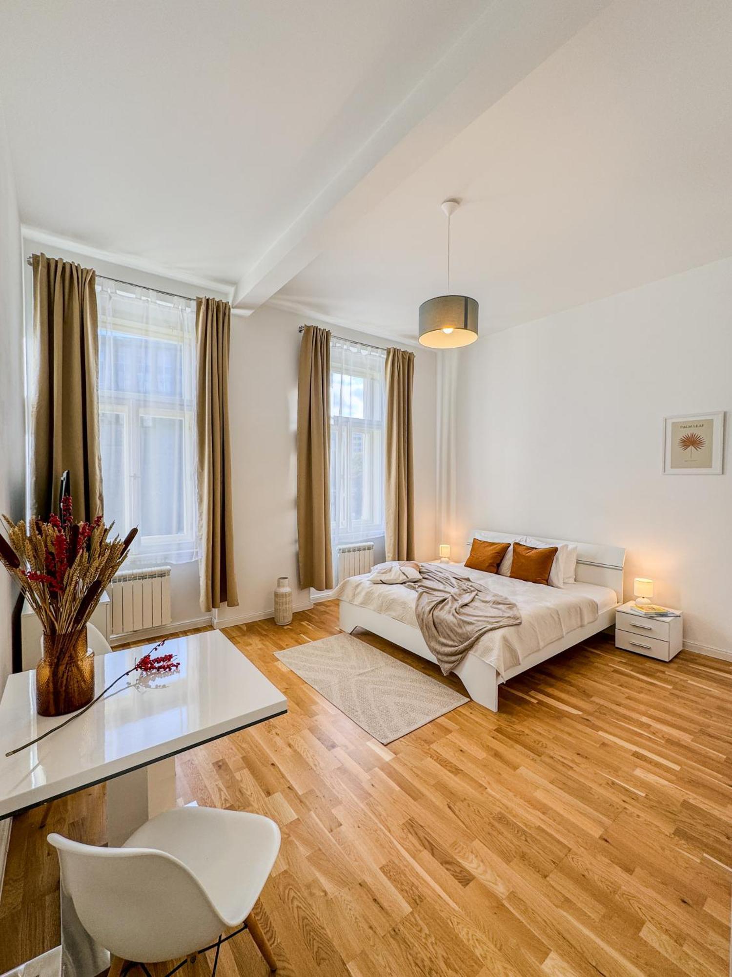 Turnkey I Wenceslas Square Apartments Prag Eksteriør billede